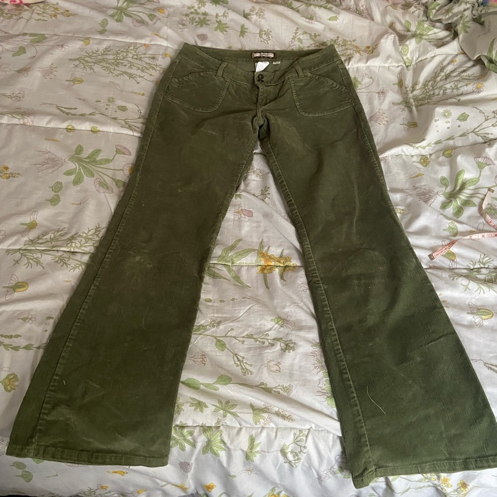 Jordache early 2000s olive green lowrise flare corduroy pants